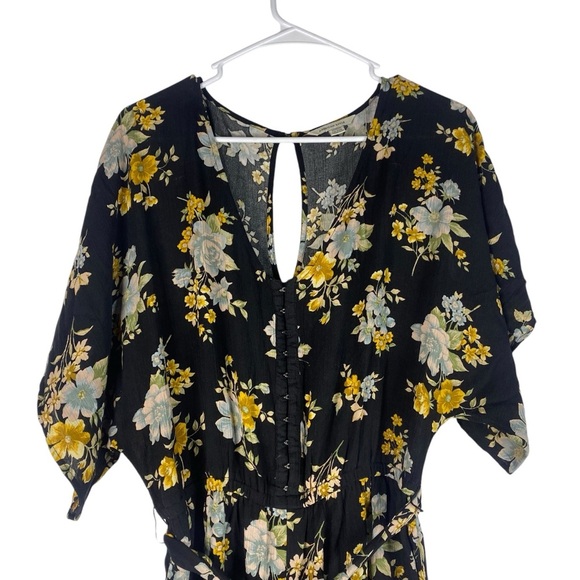 American Eagle Short Sleeve Wide Leg Jumpsuit Medium Black Yellow Blue Floral - Picture 3 of 13